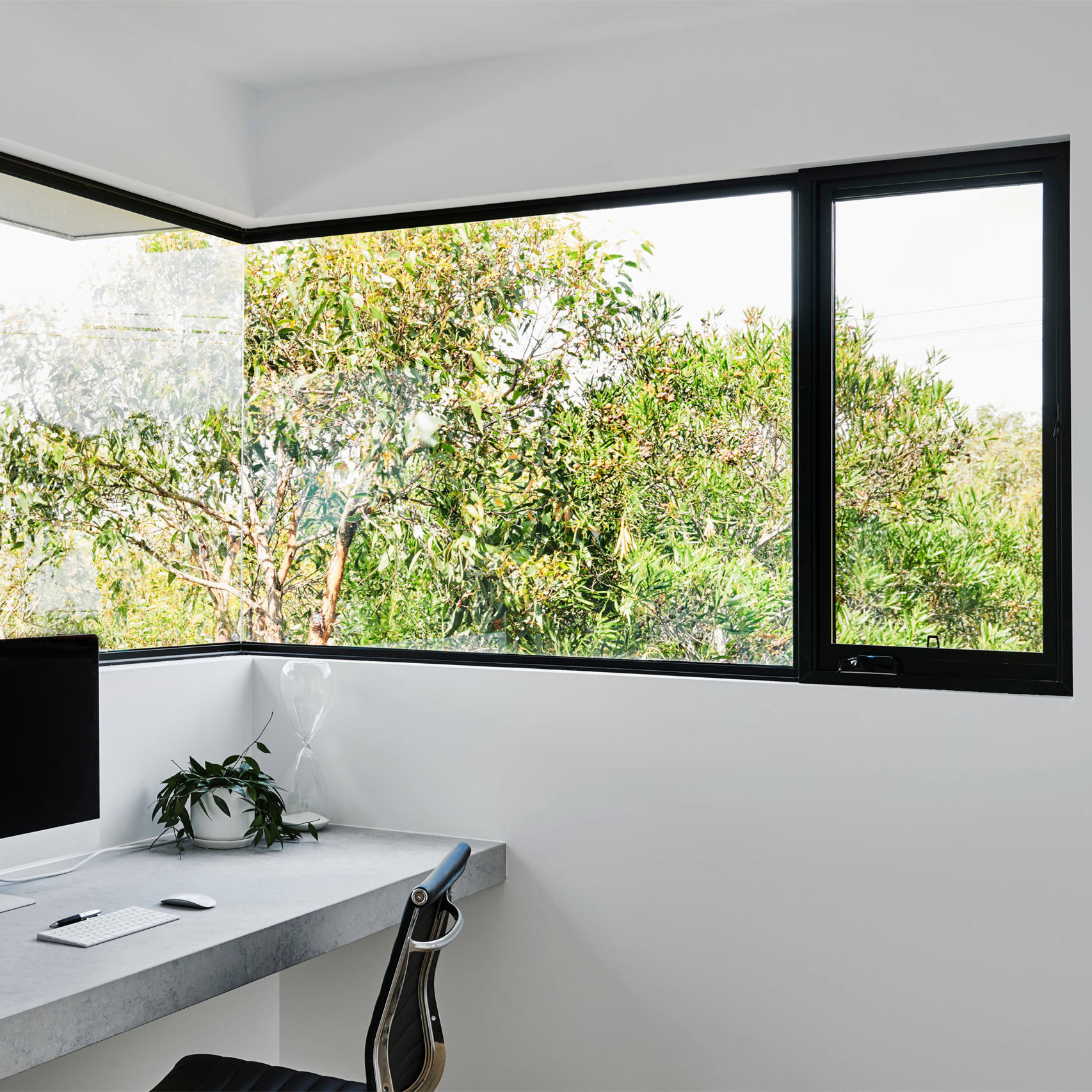 NFRC Certified Custom Aluminum Casement Windows for Residential Projects - Image 3